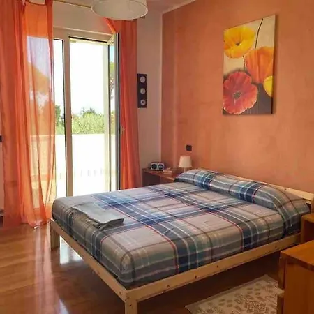Casa Alessia - In Campagna Con Piscina Le Torri